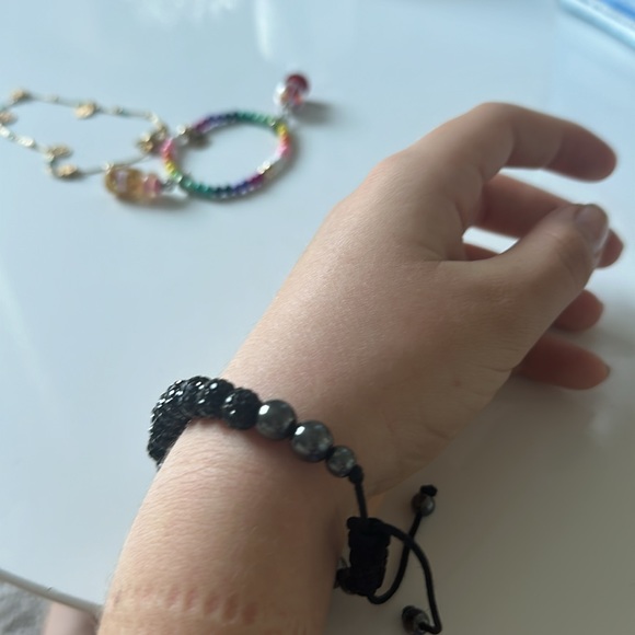 Bracelets - Picture 2 of 4